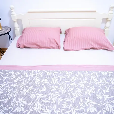 Andrej Lux Apartment *